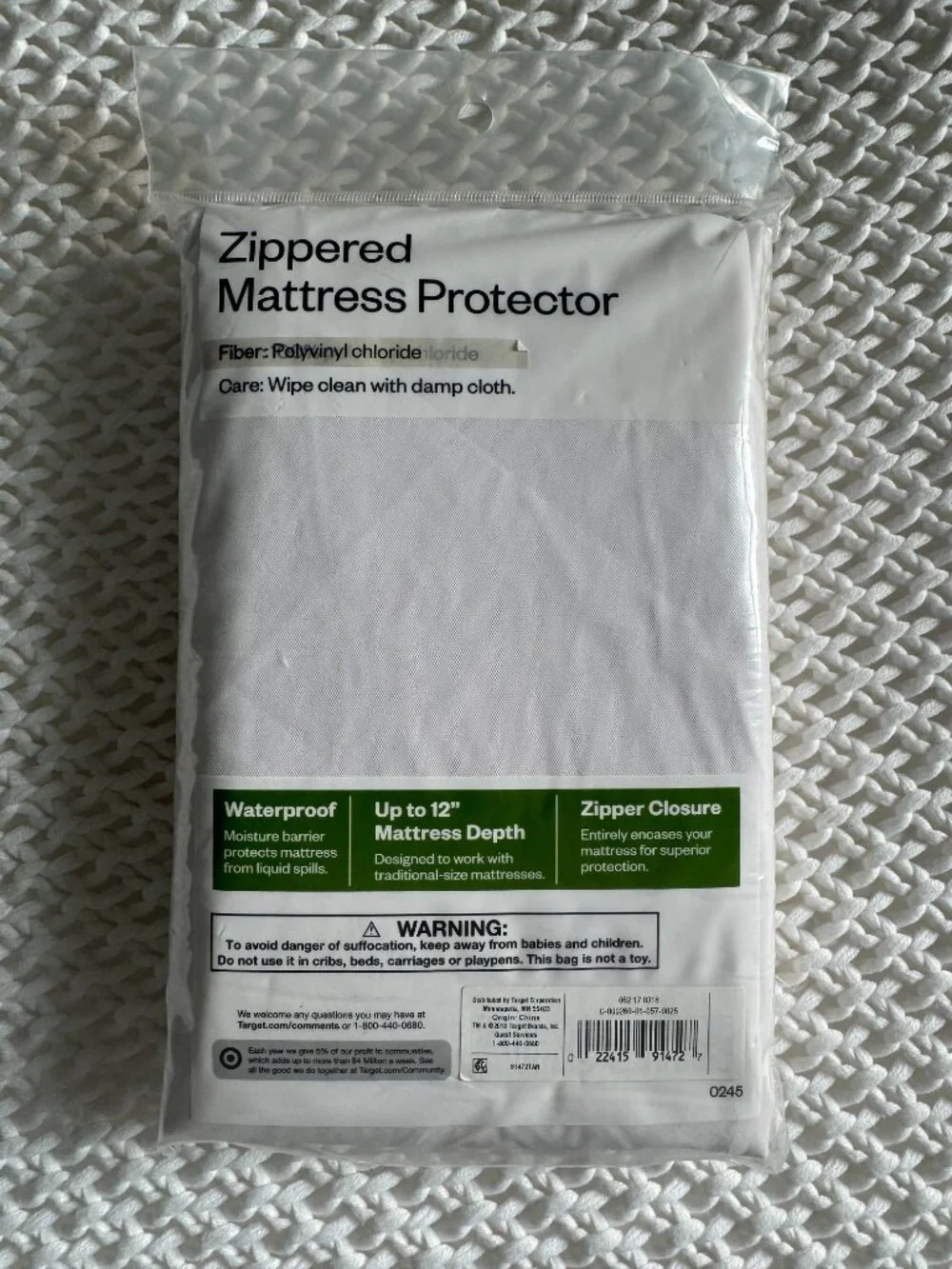 Room Essentials Zippered Vinyl Waterproof Mattress Protector Full Size 54X75X12